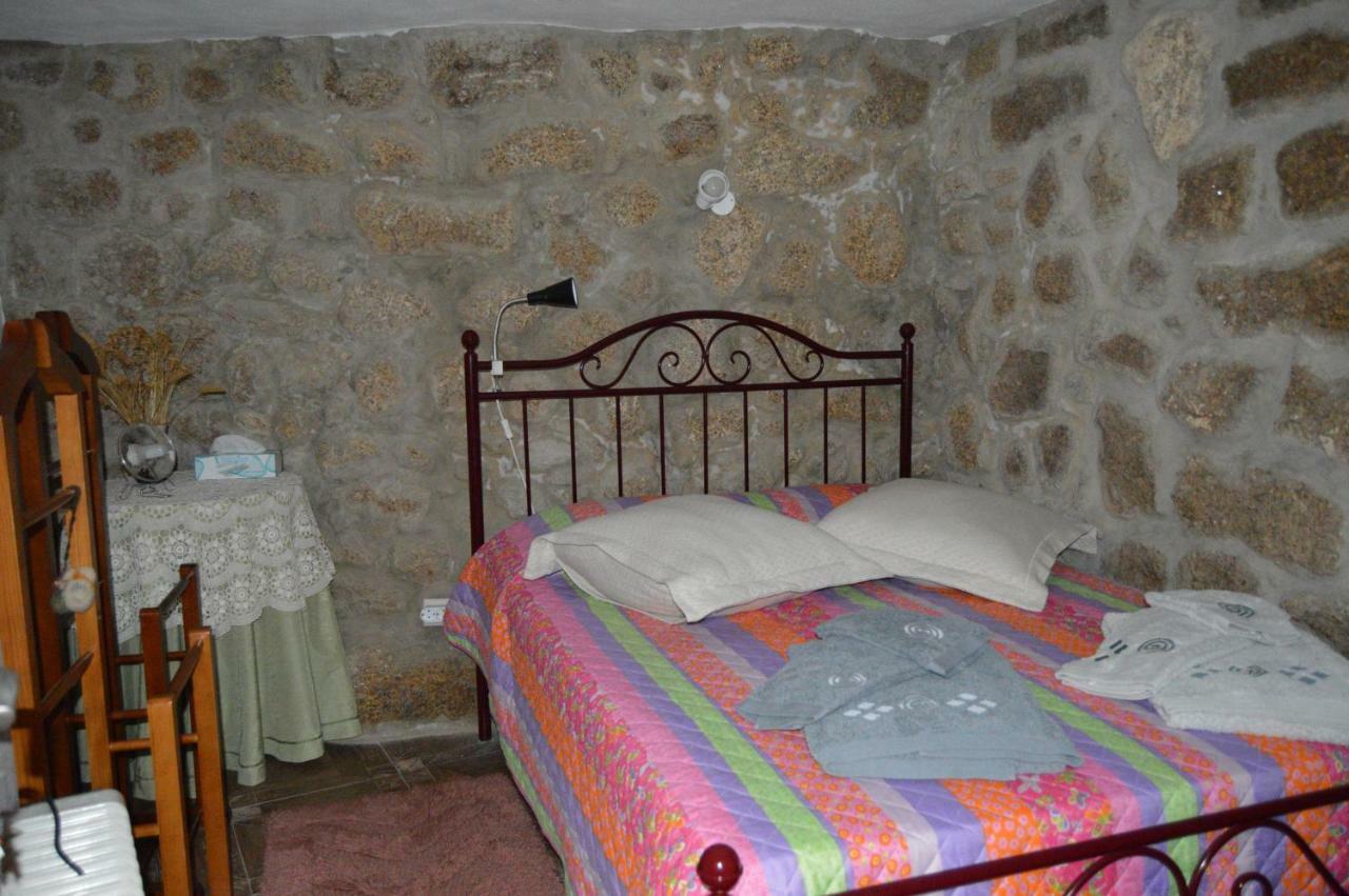 Casa De Amigos Apartment Monsanto Bagian luar foto